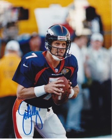 John Elway Autographed/Hand Signed Denver Broncos 8x10 Photo - Super Bowl 32 and 33 Champion