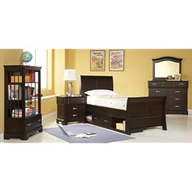 Broyhill Attitudes Sleigh Bedroom Set Series in Merlot Attitudes Sleigh Bedroom Set in Merlot