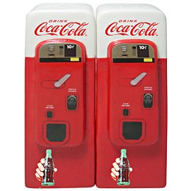 Coca-Cola Vending Machine: Home Collectible Salt and Pepper Shaker Set On Sale