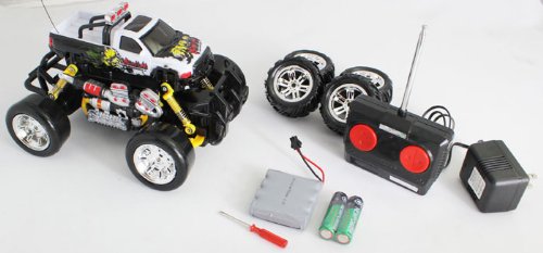 41CjY6ftDpL Extreme Monster Drifting Truck 4x4 High Quality (White) Dodge Ram 1:18 Electric RTR Rc Truck, Remote Control Monster Truck with Extra Grip Tires and Rechargeable Batteries