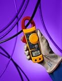 Fluke 322 Clamp Meter