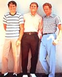 RON HOWARD AS RICHARD  RICHIE  CUNNINGHAM, DON MOST AS RALPH MALPH, RON HOWARD AS RICHARD  RICHIE  CUNNINGHAM, DON MOST AS RALPH MALPH FROM HAPPY DAYS - Licensed Photo - Professional Photographic Print - Picture SIZE 10x8 (25x20cm)