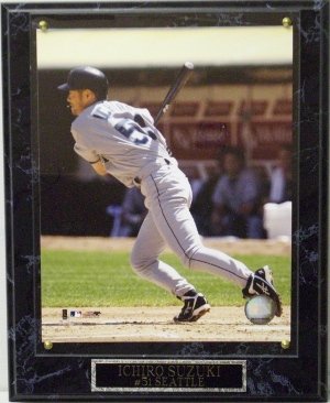 Ichiro Suzuki unsigned Seattle Mariners 8x10 Photo Plaque