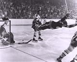 Bobby Orr Unsigned Boston Bruins 16x20 Photo (The Dive)