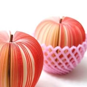 Apple shaped note/memo pad