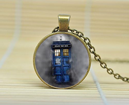 ArtShop Doctor Who Tardis Time Machine Necklace Glass Cabochon Necklace A3285