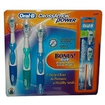 Oral-B CrossAction Battery-Powered Toothbrush, Pack of 3, Plus Two  Extra Replacement Brush Heads (Colors may vary) - Soft