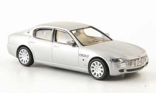 Maserati Quattroporte, silber,