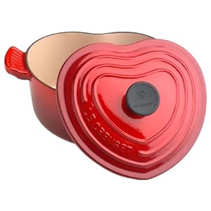Le Creuset Enameled Cast-Iron 2-Quart Heart Casserole, Red by Le Creuset