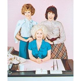JANE FONDA AS JUDY BERNLY, DOLLY PARTON AS DORALEE RHODES, LILY TOMLIN AS VIOLET NEWSTEAD FROM NINE TO FIVE #1 - COLOUR Movie Photo - (4 Different Photograph & POSTER Sizes Available)