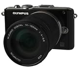 OLYMPUS PEN E-PL3 – noir + objectif M.Zuiko Digital 14-150 mm + Etui semi rigide SLM-C200 – noir + Carte mémoire SDHC 8 Go .