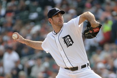 Texas Rangers v Detroit Tigers - Playoffs Game Five, Detroit, MI - October 13: Justin Verlander Photographic Poster Print by Harry How, 12x18