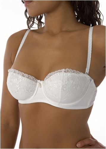 Click here to buy Lepel Pearl strapless bra.