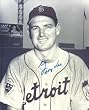 George Kell Autographed Detroit Tigers 8x10 Photo - Deceased Hall of Famer