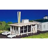 Bachmann Trains Drive-in Hamburger Stand by Bachmann