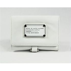 Buy Marc Jacobs Dr Q White Leather Billfold Wallet by Marc Jacobs
