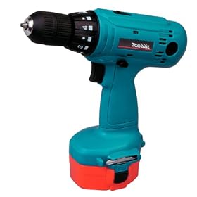 Makita 6233DWAE 3/8-Inch 14.4 volt Cordless Driver-Drill Kit, 2-Speed, Variable-Speed, Reversible