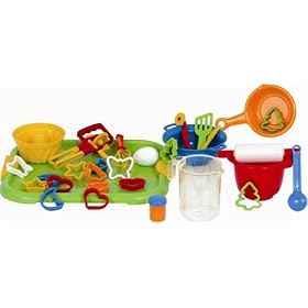 Childrens Kitchen Play Sets: 30 Piece Classic Cookie Baking Set by Gowi