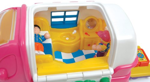 Cover image : ワウトーイ キャンピングカー
