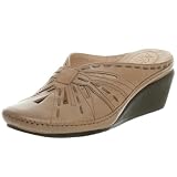 Clarks Womens Oahu Clog,Beige,7.5 M