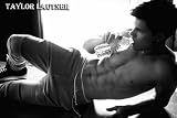 Taylor Lautner FRIDGE MAGNET - TWILIGHT - 011