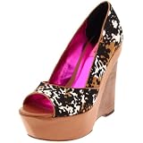 Betsey Johnson Womens Lucyyy-P Wedge Pump