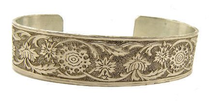Victorian Style Sterling Silver Queen Anne's Lace Engraved Cuff Bracelet