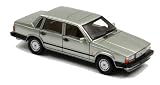 Neo Scale Models 1982 Volvo 760 GLE Met Green 43162