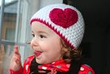 Crochet pattern hat with heart applique (33) includes 4 sizes from newborn to adult (Crochet hats)