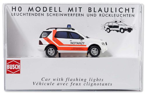 Busch 5631 - Notarzt Mercedes M-Klasse
