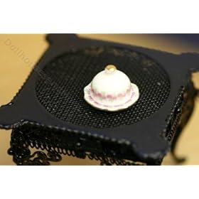 Miniature Covered Platter in White with a Garland of Roses