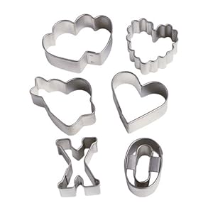 Wilton Valentine's 6 Piece Mini Cutter Set Wilton Valentine's 6 Piece Mini Cutter Set