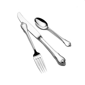 WALLACE GRANDE COLONIAL CHILD SPOON STERLING FLATWARE