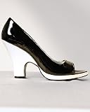 Open-toe wedge pump