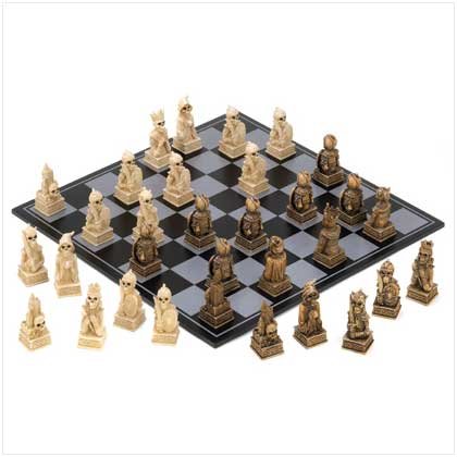 SKULL WARRIOR CHESS SET