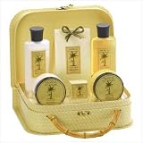 Pina Colada Bath Gift Set
