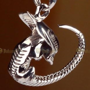 Silver-like Aliens Vs Predator AVP Alien Queen Necklace pendant