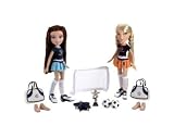 Bratz Play Sportz Teamz Soccer- Cloe & Katia