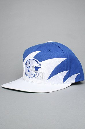 Mitchell & Ness The Baltimore Colts Sharktooth Snapback Hat in White & Blue,Hats for Men, One Size,White