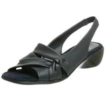 LifeStride Women's Mango Sandal,Navy,6.5 W