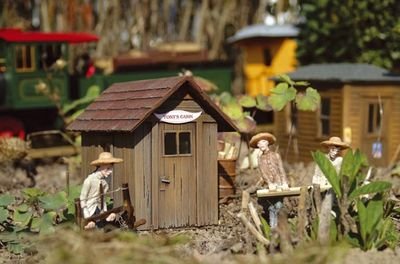 Piko 62261 Log Cabins (2)-image