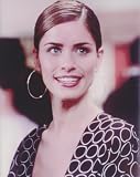 AMANDA PEET BIG CIRCLES 8X10 PHOTO