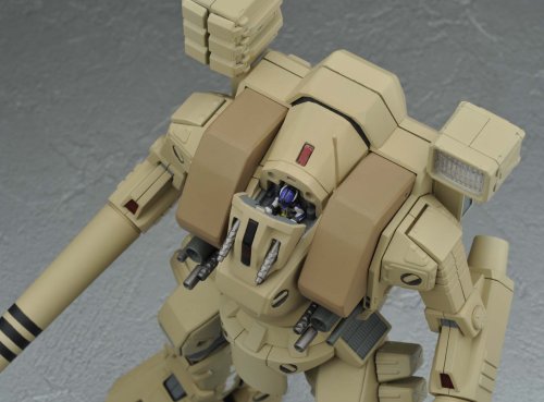 Cover image : 1/60 マクロス デストロイド・トマホーク