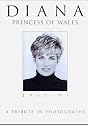 Diana. Prinzessin von Wales. K&ouml;nigin der Herzen. Ihr Leben in Bildern 1961 - 1997. Mit Beitr&auml;gen von Marie-Luise von der Leyen und Toni Meissner. &Uuml;bersetzung: Hays Steilberg.