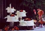 Who sells Tier Clear Wedding Cupcake Stand