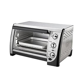 Black & Decker 4-Slice Stainless Steel Toaster Oven by Black & Decker