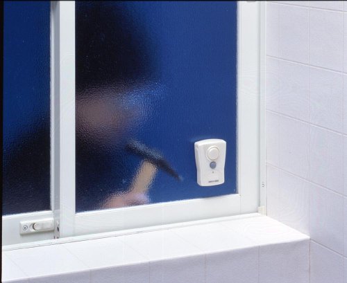 振動させると強力なアラーム音で不審者を威嚇! 防滴仕様なのでお風呂やキッチンの窓に!  スマイルキッズ 風呂場用振動アラーム ABA-202