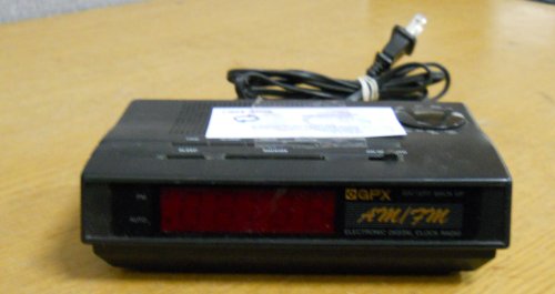 GPX D508 AM/FM Electronic Back Up