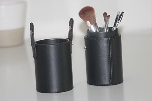 UniqDesigns® Makeup Brush Set With Leather Designer Case - Includes 7 Professional Makeup Brushes.Lifetime Guarantee.Precision Quality Brushes for Face Makeup and Eye Makeup. Includes Blending Blush Eyeliner Face Powder Brush Makeup Brush Kit - Used by Pro Makeup Artists. Brushes Last Longer. Make You Look Georgious (Black and Golden)