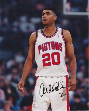 Allan Houston Autographed Detroit Pistons 8x10 Photo